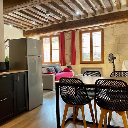 Appartements Chez Delphine Et Guillaume Au Coeur De Semur En Auxois Exterior foto